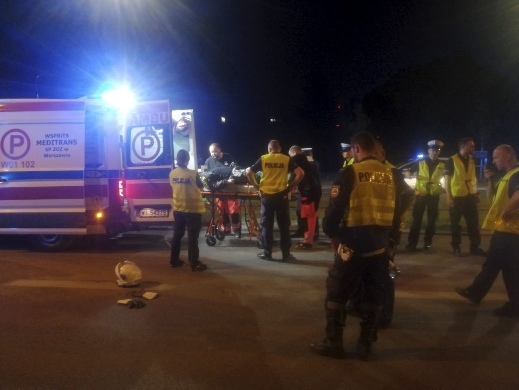 Stan policjanta na ten moment jest nieznany. 