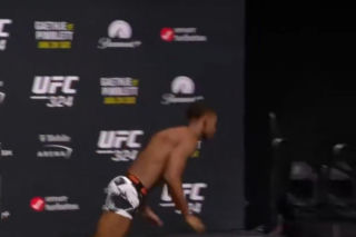 Zawodnik UFC padł jak rożny piorunem tuż po ważeniu! Mrożące krew w żyłach nagranie