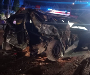 Łódzkie. Groźny wypadek w Starowej Górze. Passat z WIELKĄ SIŁĄ uderzył w fiata 