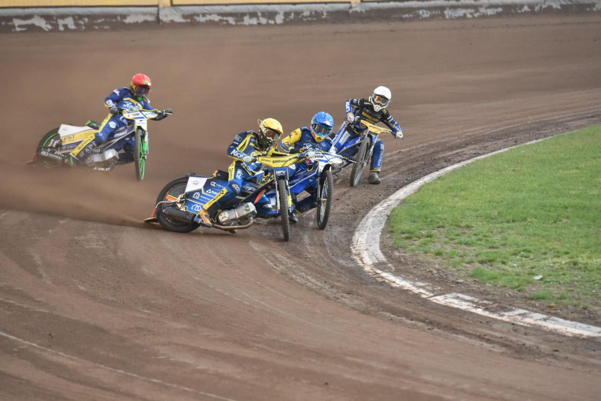 KS Toruń - Bayersystem GKM Grudziądz, zdjęcia kibiców i zawodników z Motoareny
