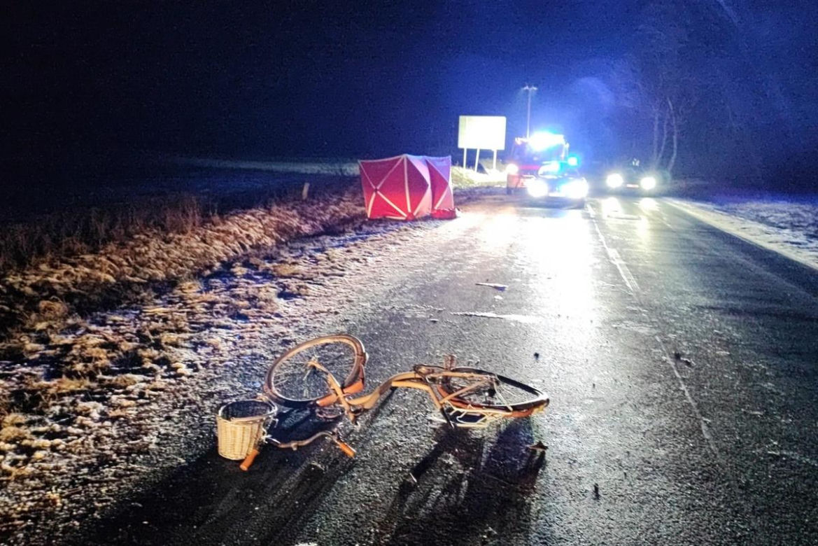 Potrącił rowerzystkę i zostawił ją na drodze. Zmarła zanim dotarła pomoc