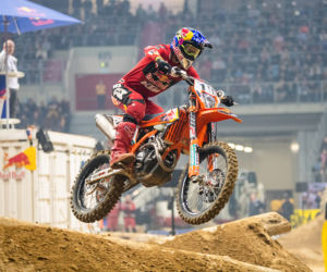 SuperEnduro w Krakowie! Duże prędkości, terenowe motocykle i skoki w powietrzu!