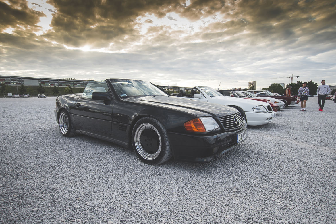 Spotkanie Youngtimer Warsaw pod PGE Narodowym