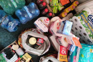 Żywność i chemia dla Polaków spod Lwowa. Kibice Łomżyńskiego Klubu Sportowego ruszają z akcją charytatywną