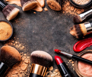 Sekret perfekcyjnego makijażu tkwi w pędzlach. Sprawdź, których potrzebujesz