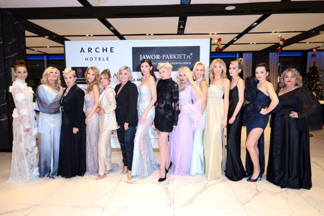 Aktorki na Gali Gwiazd na Gwiazdkę w hotelu Arche. Elegancka Konieczna, Jarosińska w piórkach, błyszcząca Waligórska