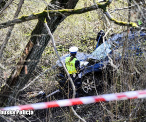 Ford Mondeo wpadł do rzeki Drawa, cztery młode osoby nie żyją