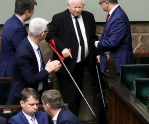 Jarosław Kaczyński. Chory prezes znowu przyszedł do pracy