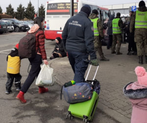 Podkarpacka KAS pomaga uchodźcom z Ukrainy. Służbowo i poza służbą [ZDJĘCIA]