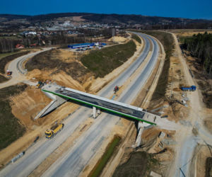 Najwyższa estakada w Polsce powstaje na S19 Babica Jawornik. Na plac budowy prowadzą serpentyny