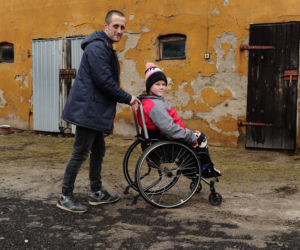 Zbiórka na operację Nikoli. „Moim marzeniem jest, żeby chodzić”
