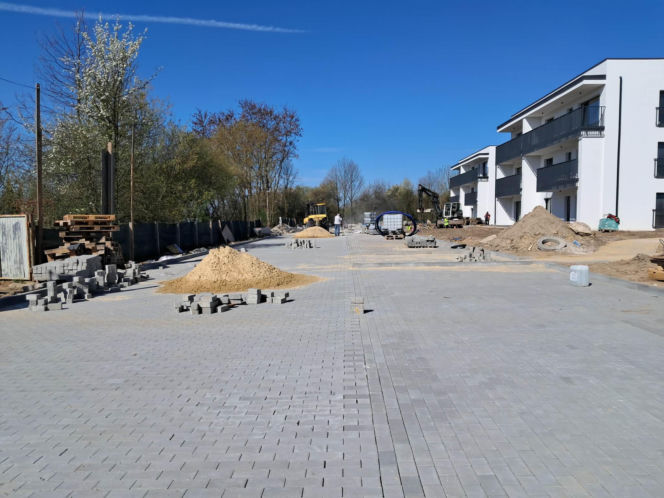 Starachowice. Budowa nowych bloków przy Polnej. Klucze trafią do mieszkańców już w wakacje