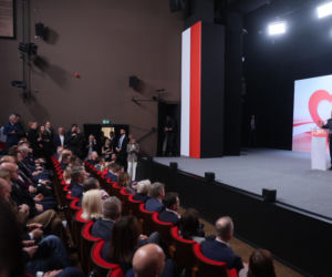 Premier Donald Tusk podczas Rady Krajowej Koalicji Obywatelskiej w Ursynowskim Centrum Kultury Alternatywy w Warszawie