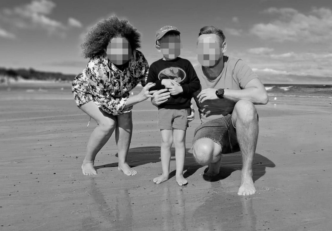 Biały miś obok urny Oliwierka rozrywa serca. Chłopiec zginął z rodzicami w tragicznym wypadku na A1