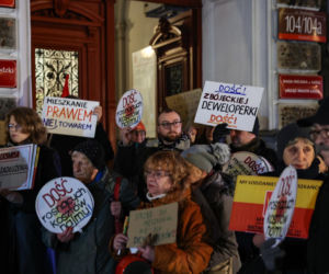 Czynsze w Łodzi droższe niż w Warszawie? Lokatorzy mieszkań komunalnych protestują