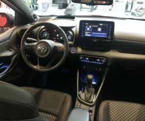 Toyota Yaris 1.5 Hybrid 116 KM e-CVT 