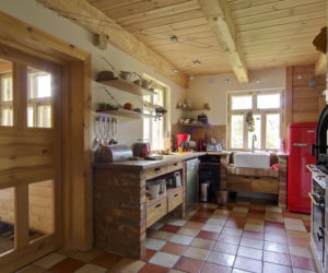 Drewniany dom na Podlasiu