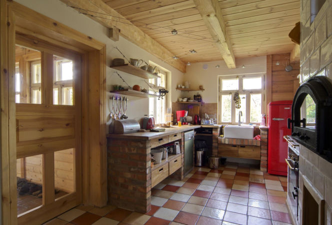 Drewniany dom na Podlasiu