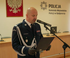Nowi policjanci w Bydgoszczy i regionie! Ślubowanie złożyło 52 funkcjonariuszy