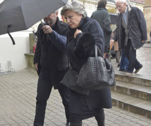 Krystyna Janda żegna Wajdę