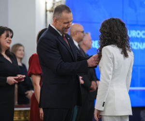 Prezydent w Dzień Kobiet wręczył odznaczenia zasłużonym kobietom