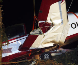 WIELMOŻA: 80-letni PILOT AWIONETKI wylądował na drzewie