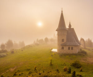 Zapłonęła w nim pierwsza na świecie uliczna lampa naftowa. To jedno z najpiękniejszych miast w Małopolsce