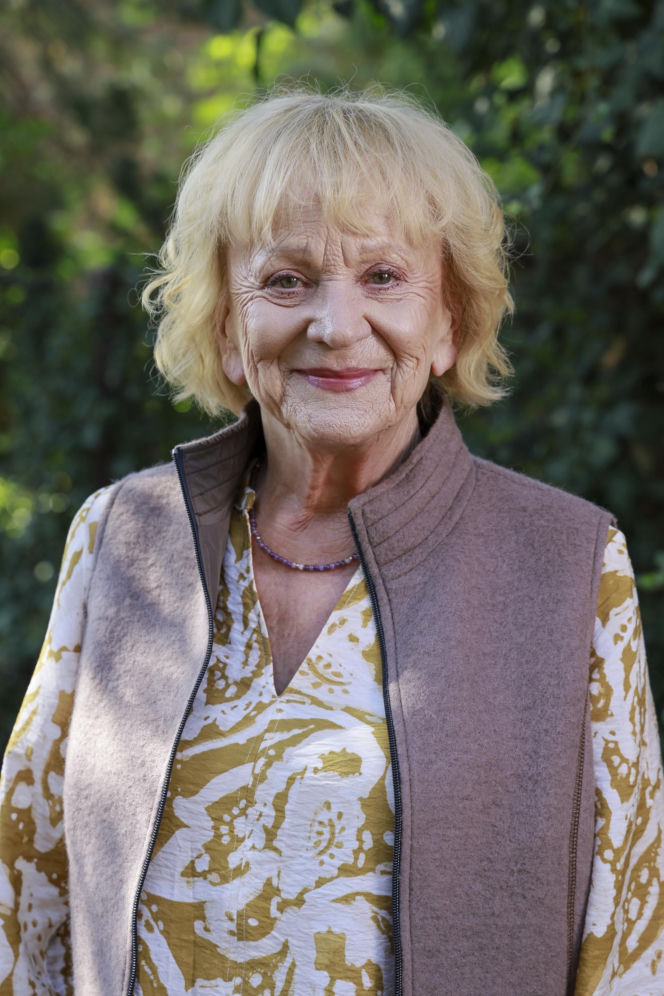 Małgorzata Rożniatowska w wieku 75 lat założyła suknię ślubną