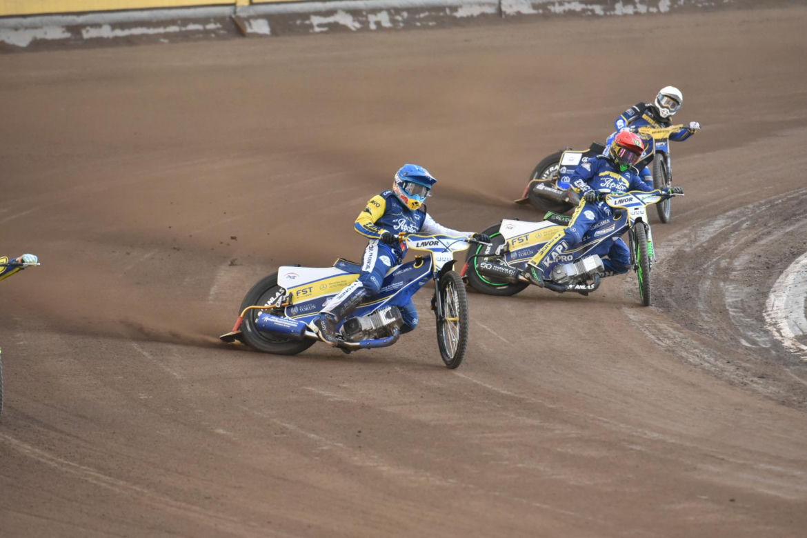 KS Toruń - Bayersystem GKM Grudziądz, zdjęcia kibiców i zawodników z Motoareny