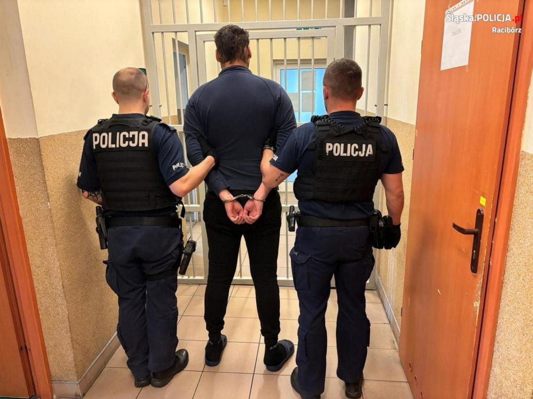 Zrzucili Grzegorza z mostu w Chałupkach. Grozi im dożywocie