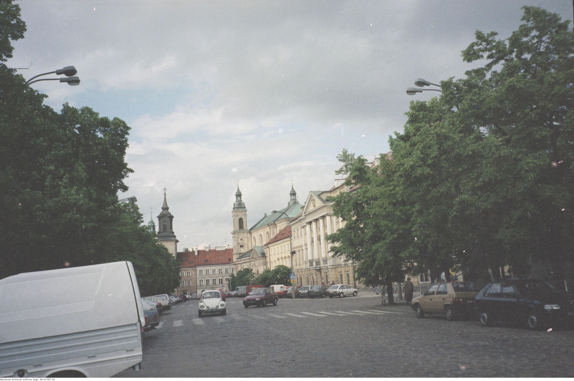 Warszawa z lat 90. Nie uwierzysz, że tak wyglądała stolica 25 lat temu	