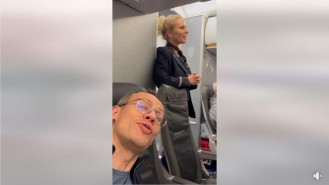 Najpierw Martyniuk a teraz oni. Polscy kabareciarze robią zamieszanie w samolocie!