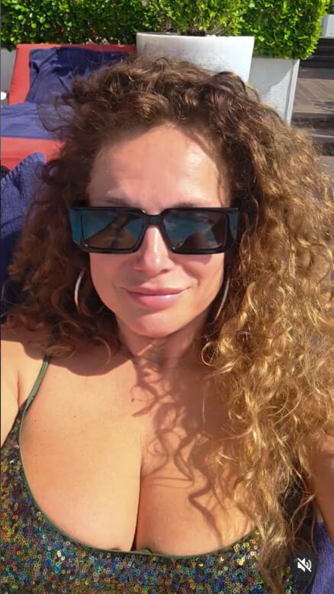 Dekolt to mało powiedziane! Liszowska niemal wszystko pokazała