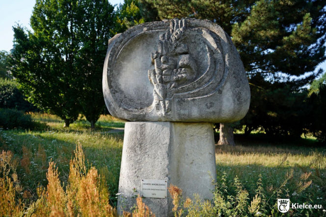 Kieleckie rzeźby