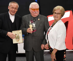 Duda, Komorowski, Kwaśniewski i Wałęsa. Oto byli prezydenci objęci podwyżkami