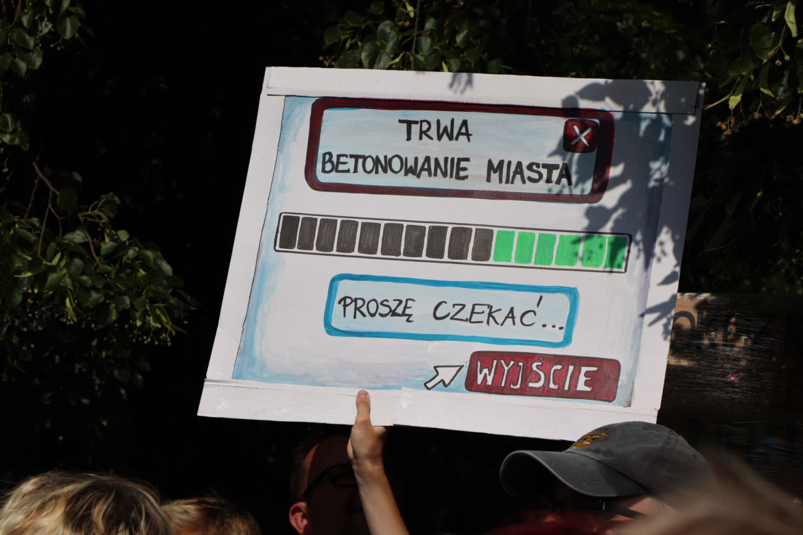 Wielki protest w Toruniu. Mieszkańcy mówią #stopBETONOZIE