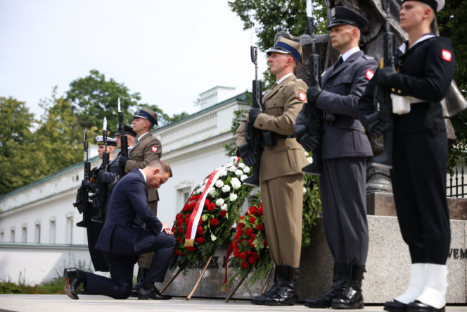 Andrzej Duda złożył kwiaty pod pomnikiem Józefa Piłsudskiego