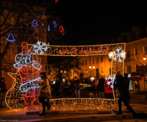 Białystok. Świąteczne iluminacje rozbłysły w mieście. Coś pięknego. Musisz to zobaczyć!