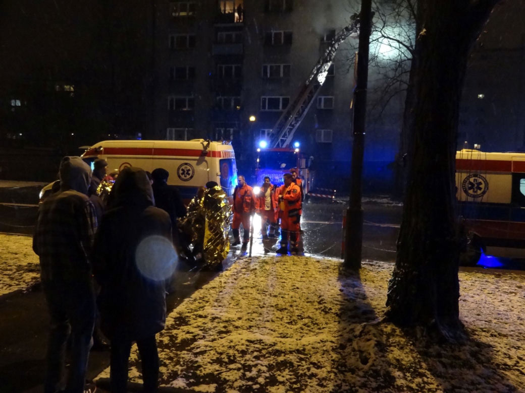 Kraków: Pożar w bloku przy ul. Czarnowiejskiej