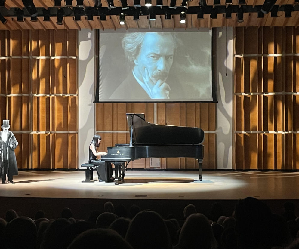 Koncert Paderewski returns to New Jork