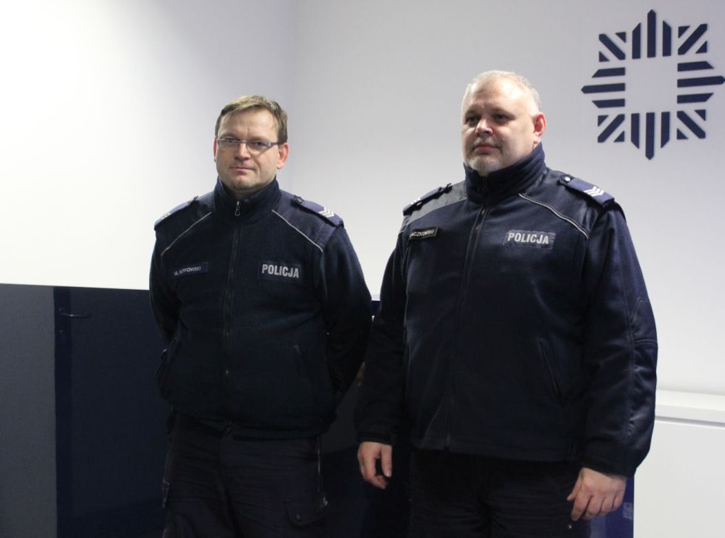 Bez wahania ruszyli na pomoc kobietom! Piękna akcja trzech mężczyzn