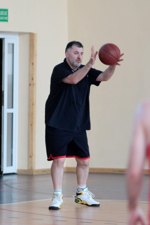 Artur Dziambor walczy na parkiecie