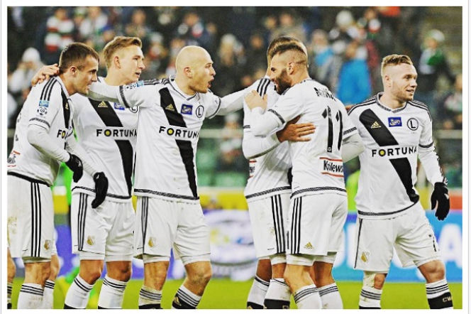 Legia - Ajax: bilety na mecz 16.02.17. Gdzie i po ile kupić?