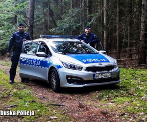 Drezdenko. Spadł z ambony i nie mógł się ruszać! Myśliwy został sam w środku lasu [ZDJĘCIA]