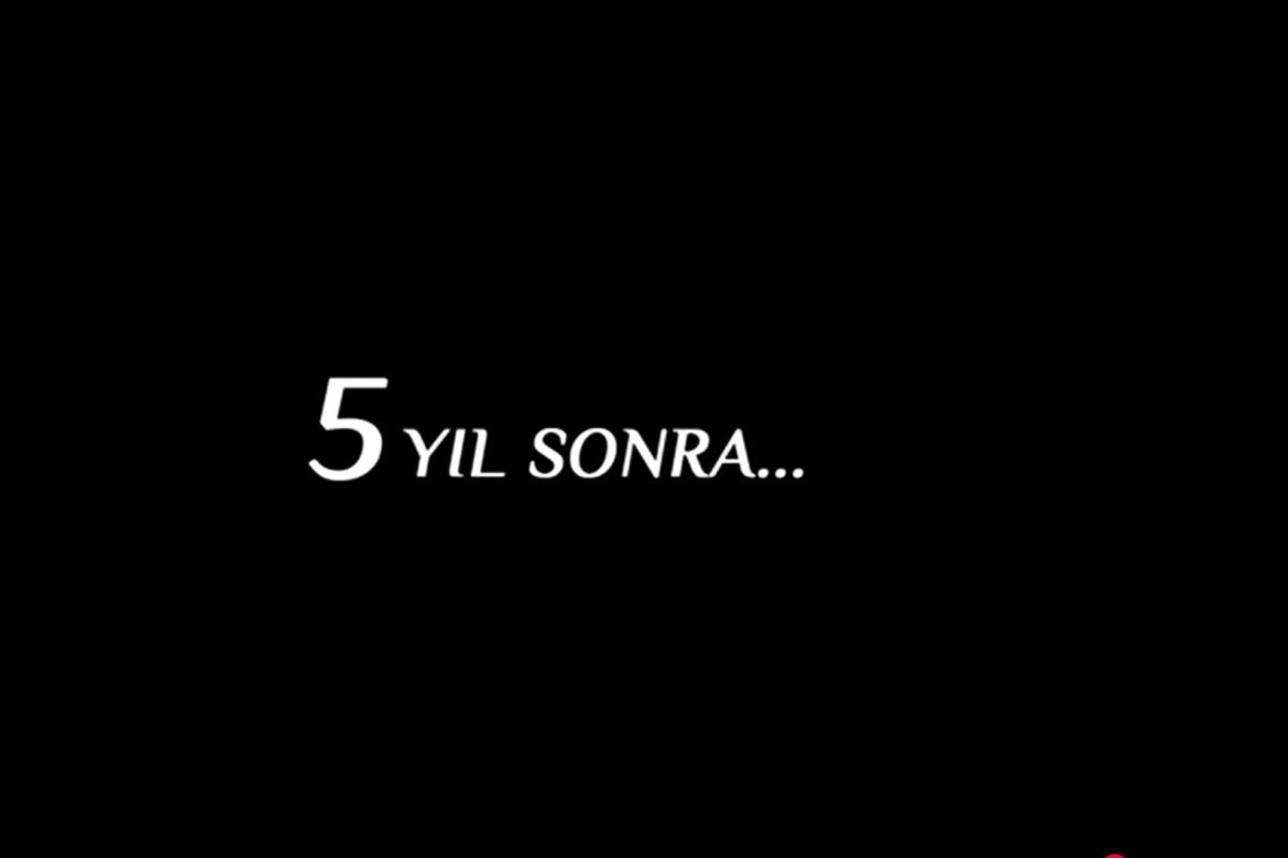 Akcja serialu przeskakuje o 5 lat 