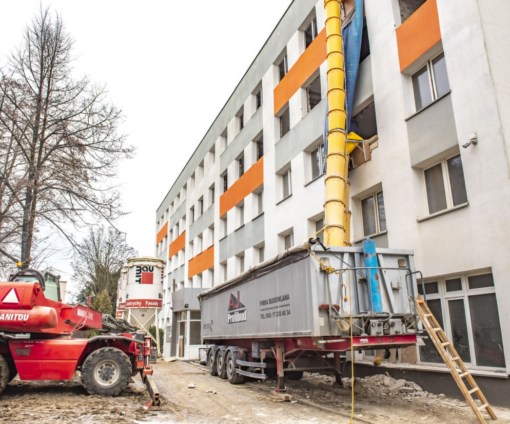 RZESZÓW: Najpierw „Pingwin”, potem „Akapit”. Trwa remont akademików Politechniki Rzeszowskiej!