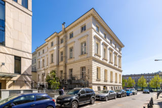 Foksal 10 w Warszawie