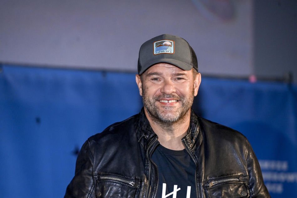 Tomasz Karolak na archiwalnych zdjęciach. Tak wyglądał na początku kariery