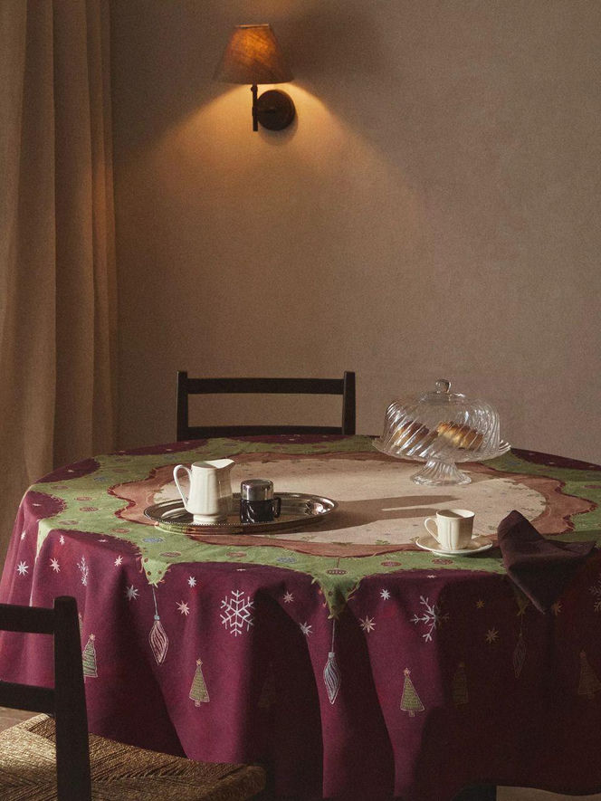 Obrusy świąteczne - Zara Home