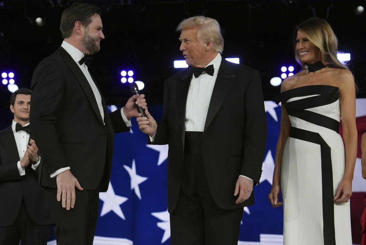 Pierwszy taniec pierwszej pary! Tak Donald Trump i Melania świętowali zaprzysiężenie